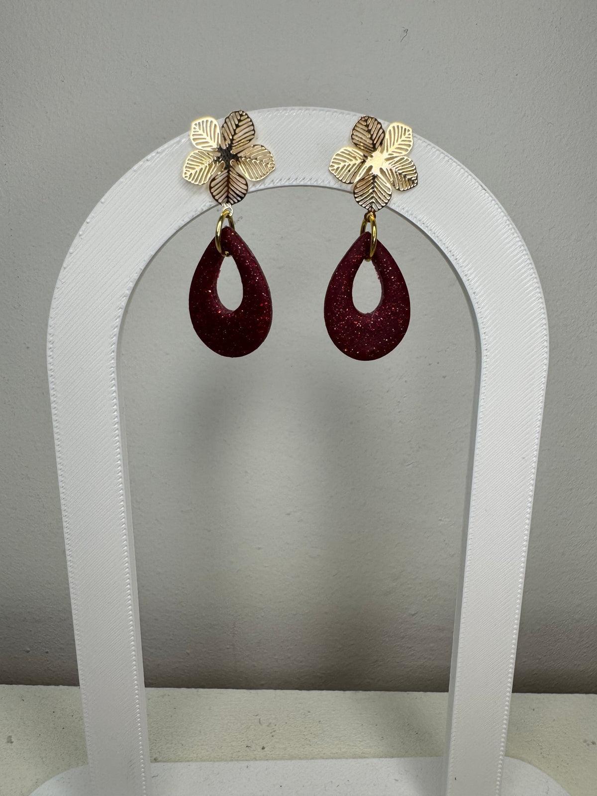 Hanger goud/bloem - Rood/glitter